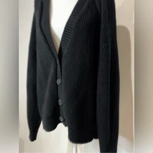 EUC Banana Republic Cardigan